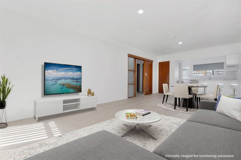 Photo of property in 4/215 Shirley Road, Papatoetoe, Auckland, 2025