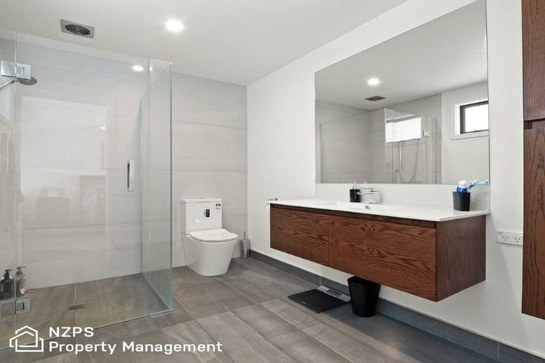 Photo of property in 21 Awa Toru Drive, Fairfield, Dunedin, 9018