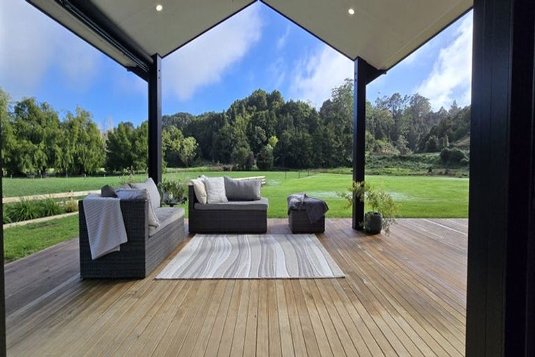 Photo of property in 566 Kara Road, Maungatapere, 0179