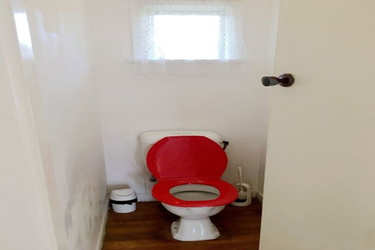 Photo of property in 3/228 Onewa Road, Birkenhead, Auckland, 0626