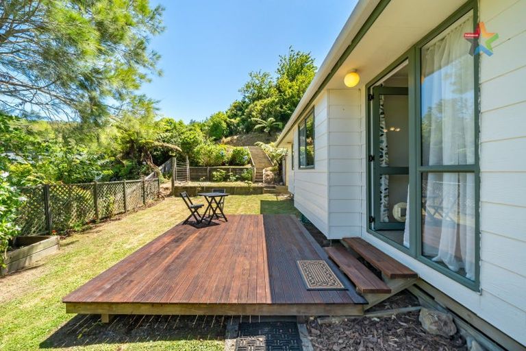 Photo of property in 13 Barberry Grove, Maungaraki, Lower Hutt, 5010