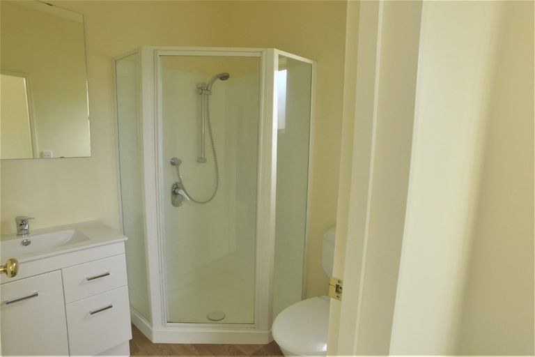 Photo of property in 4a Juniper Place, Frankton, Queenstown, 9300