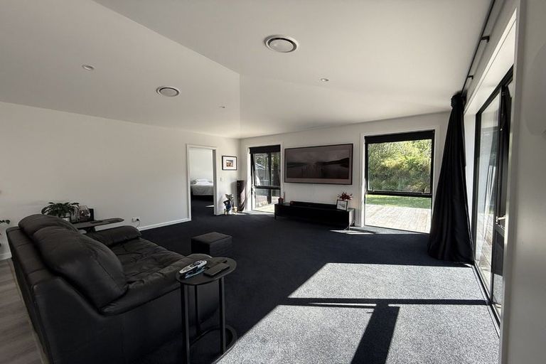 Photo of property in 39 Okaia Drive, Kinloch, Taupo, 3377