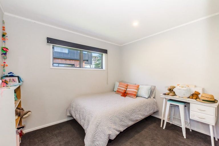 Photo of property in 48 Tutere Street, Waikanae Beach, Waikanae, 5036