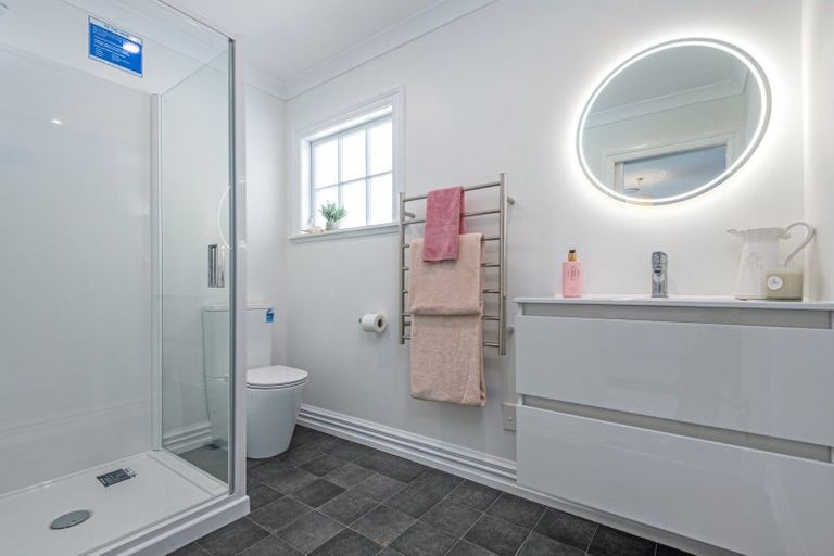 Photo of property in 54 Waterloo Crescent, Hokowhitu, Palmerston North, 4410