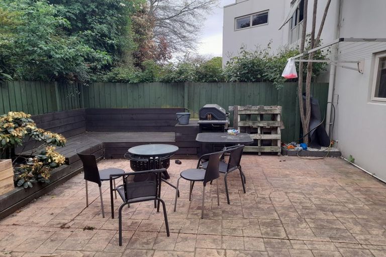 Photo of property in 2/27 Boon Street, Sydenham, Christchurch, 8023