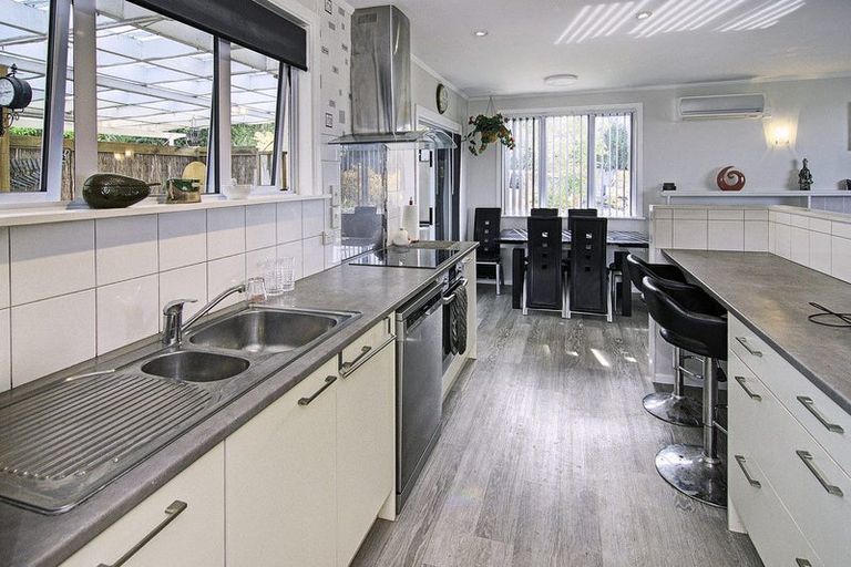 Photo of property in 11 Puriri Crescent, Lansdowne, Masterton, 5810