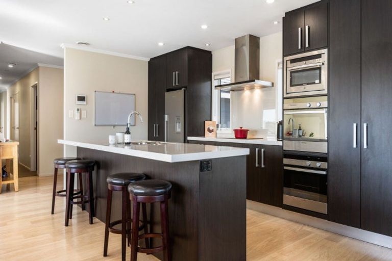 Photo of property in 47 Chamberlain Road, Bombay, 2675