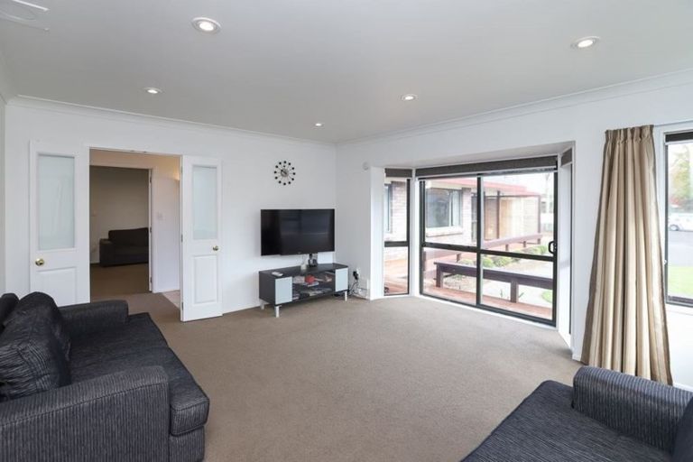 Photo of property in 27 Halcione Close, Flagstaff, Hamilton, 3210