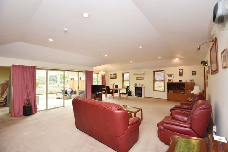 Photo of property in 112 Gladstone Terrace, Gladstone, Invercargill, 9810
