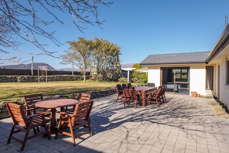 Photo of property in 60 Rata Street, Wanaka, 9305