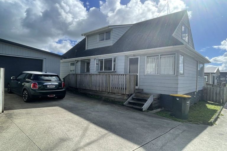 Photo of property in 4 Danden Way, Pukekohe, 2120