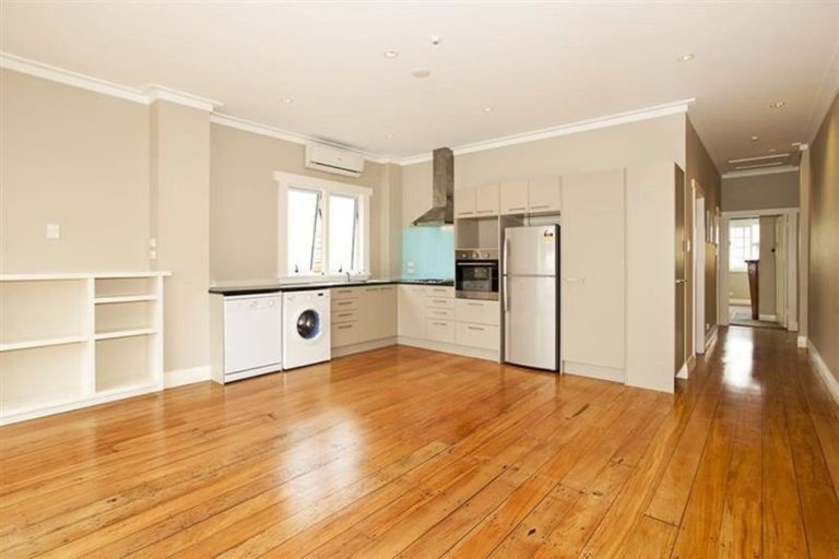 Photo of property in 16a Victoria Road, Mount Maunganui, 3116