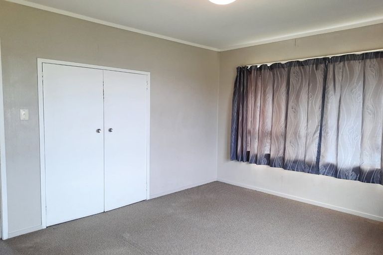 Photo of property in 466 Swanson Road, Ranui, Auckland, 0612
