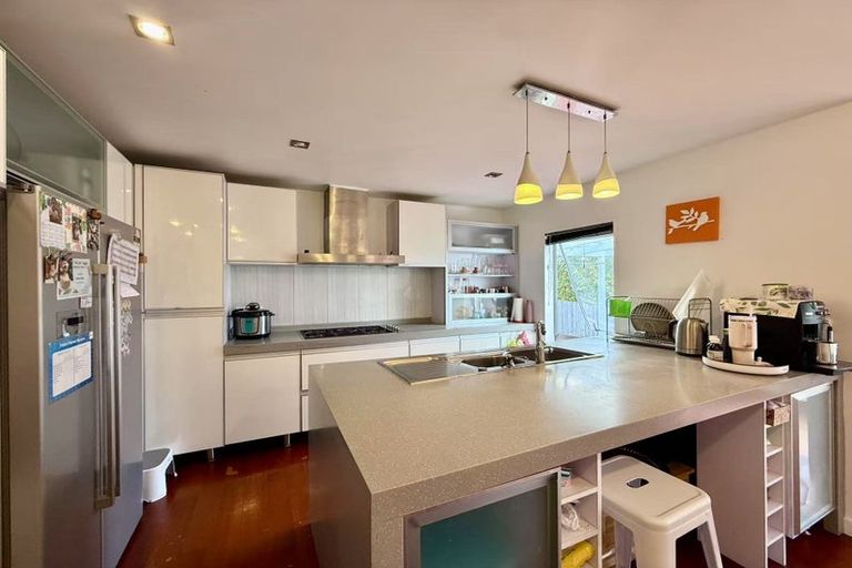 Photo of property in 26c Schnapper Rock Road, Schnapper Rock, Auckland, 0632