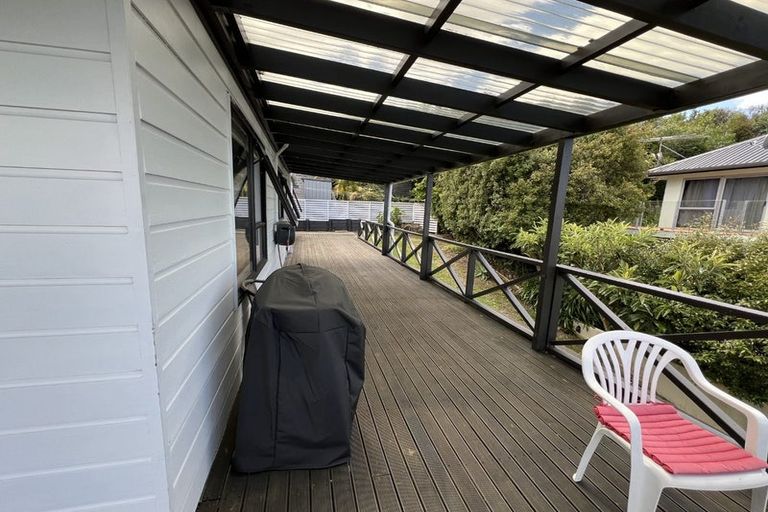Photo of property in 17 Constable Lane, West Harbour, Auckland, 0618