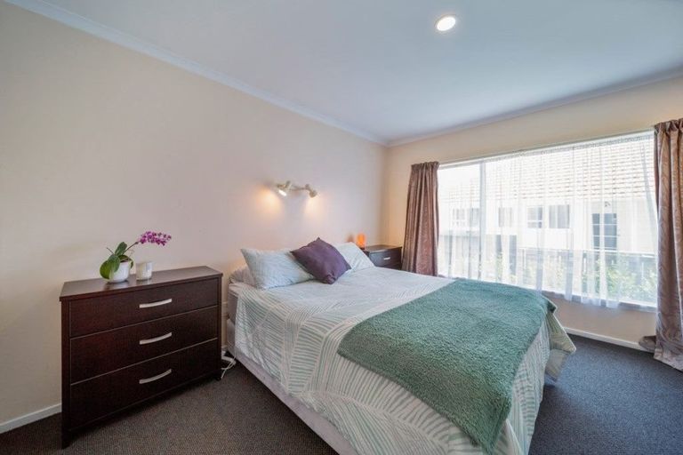 Photo of property in 50 Lismore Street, Merrilands, New Plymouth, 4312