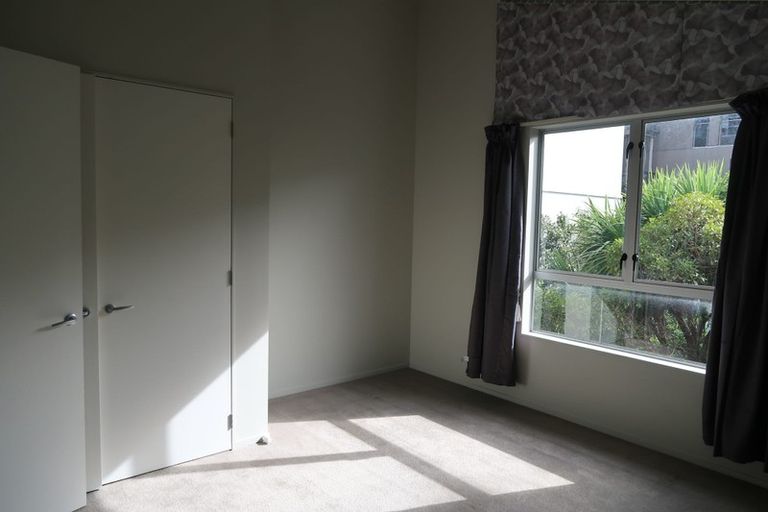 Photo of property in Mondrian Townhouses, 8/24 Hanson Street, Mount Cook, Wellington, 6021