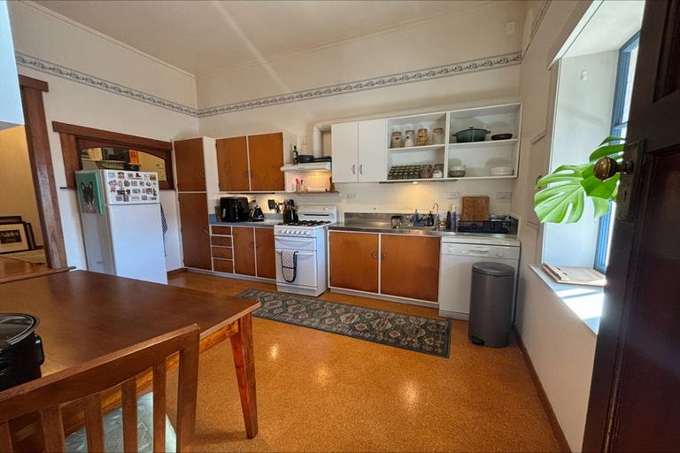 Photo of property in 57 Grafton Road, Roseneath, Wellington, 6011