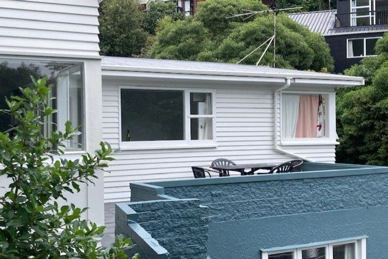 Photo of property in 39 Onslow Road, Khandallah, Wellington, 6035