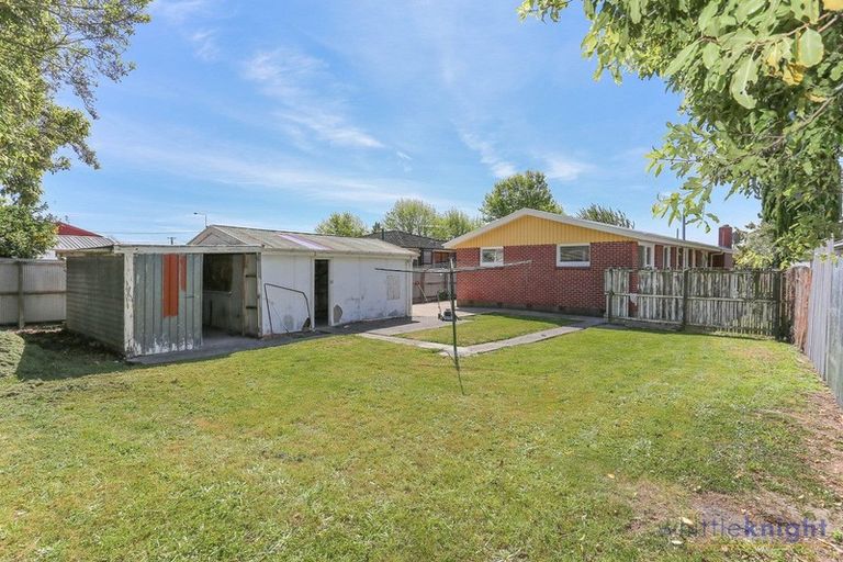 Photo of property in 8 Lochee Road, Upper Riccarton, Christchurch, 8041