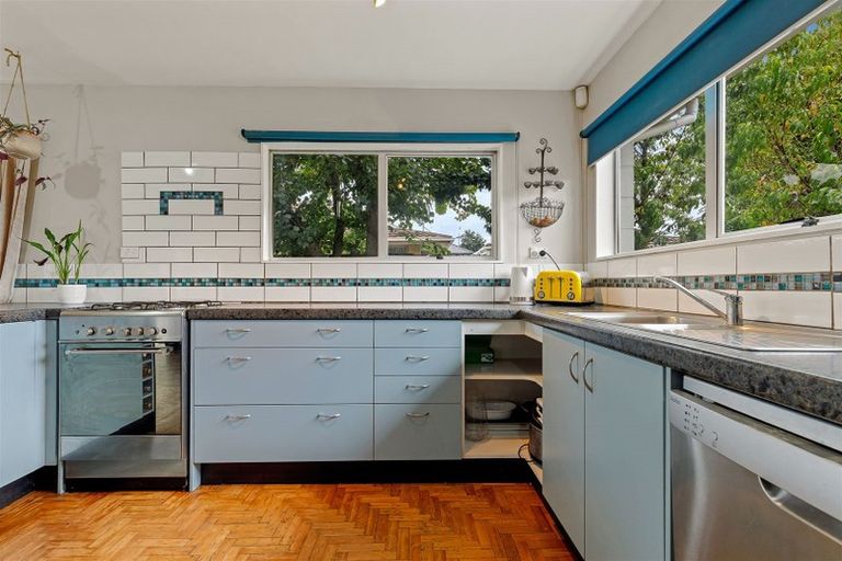 Photo of property in 48 Nursery Road, Phillipstown, Christchurch, 8011