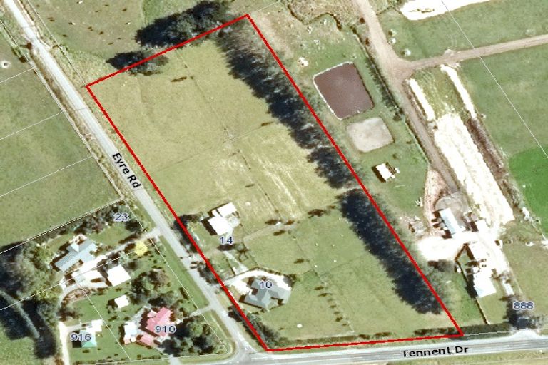 Photo of property in 10 Eyre Road, Linton, Palmerston North, 4472