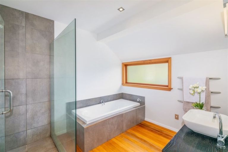 Photo of property in 375 Clyde Road, Bryndwr, Christchurch, 8053