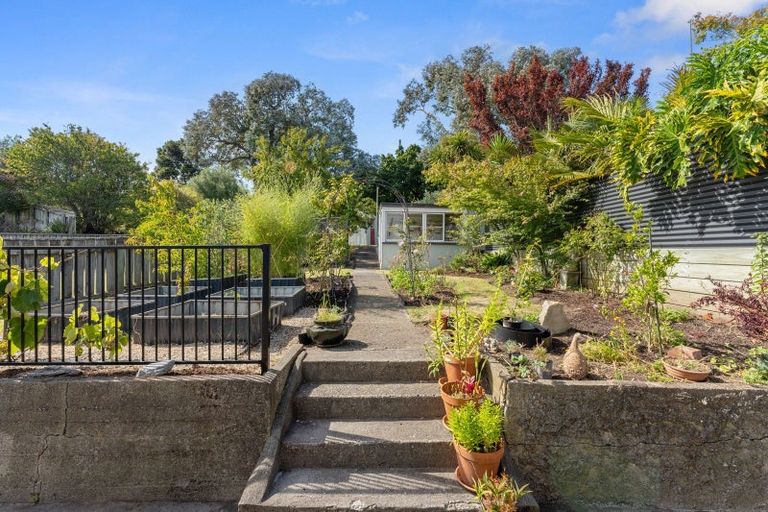 Photo of property in 1 Tawa Street, Gonville, Whanganui, 4501