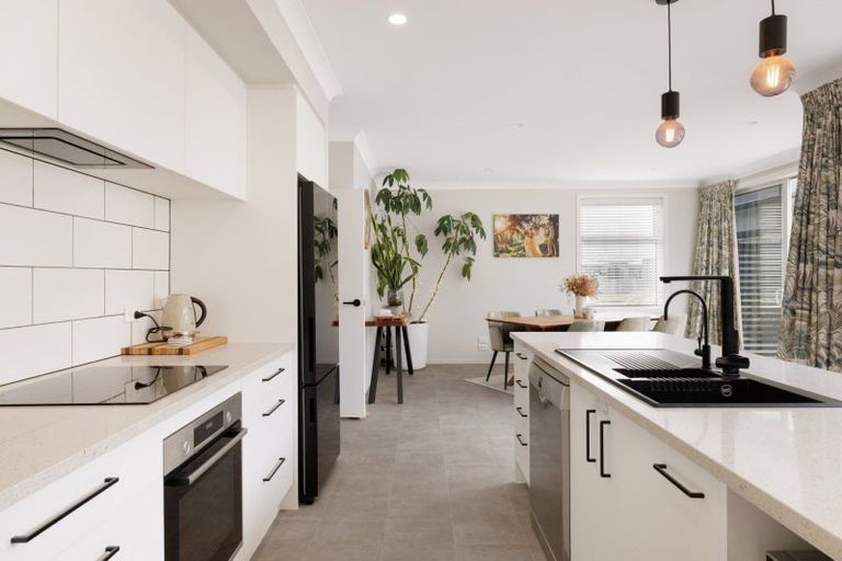 Photo of property in 20 Penetaka Heights, Pyes Pa, Tauranga, 3112