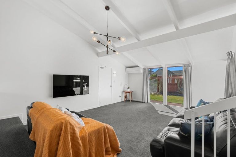 Photo of property in 27 Withells Road, Avonhead, Christchurch, 8042