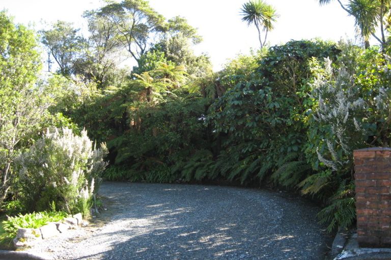 Photo of property in 12 Stanton Crescent, Karoro, Greymouth, 7805
