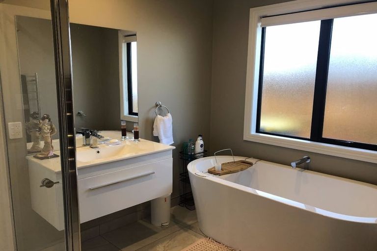 Photo of property in 64 Watkins Drive, Rangiora, 7400