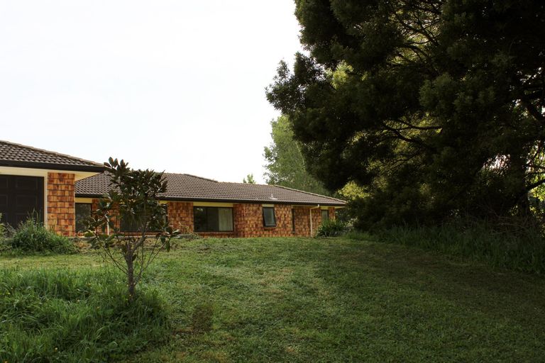 Photo of property in 183 Kimihia Road, Huntly, 3771