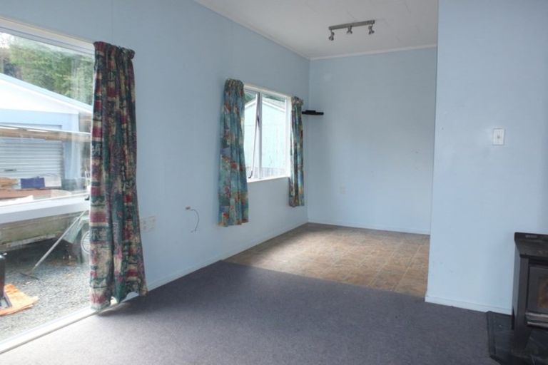 Photo of property in 11 Jenks Street, Foxton, 4814