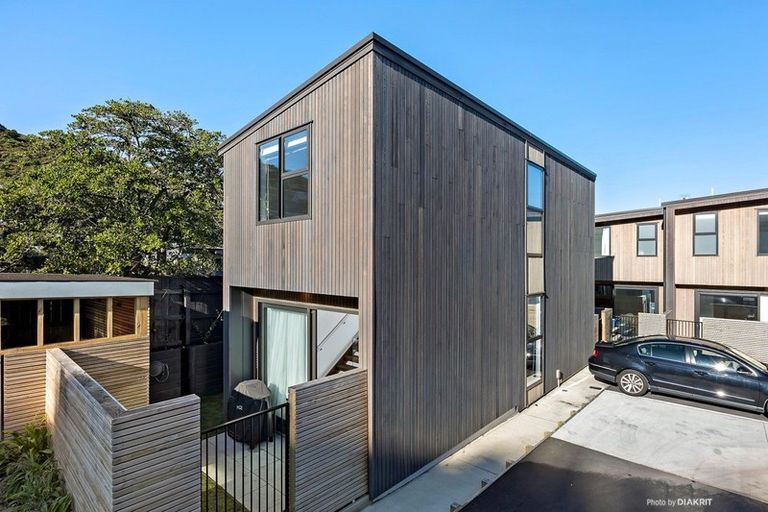 Photo of property in 6/20 Trent Street, Island Bay, Wellington, 6023