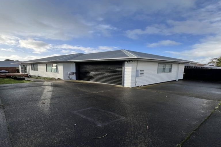 Photo of property in 2/19 Oratu Place, Manurewa, Auckland, 2102
