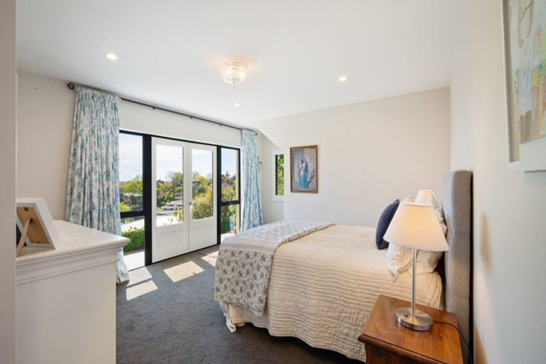 Photo of property in 39 Overdale Drive, Cashmere, Christchurch, 8022