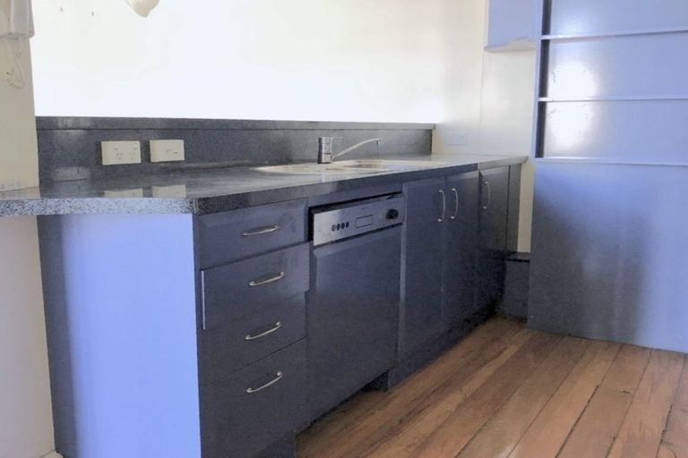 Photo of property in 15/60 Courtenay Place, Te Aro, Wellington, 6011