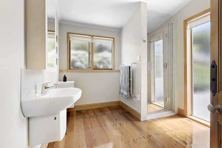 Photo of property in 33 Upper Bourke Street, Kilbirnie, Wellington, 6022