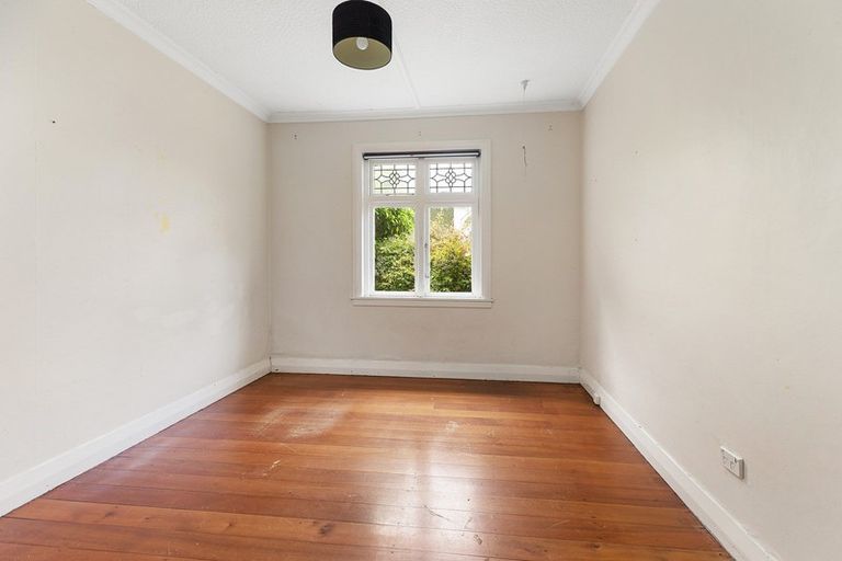 Photo of property in 343 Karori Road, Karori, Wellington, 6012