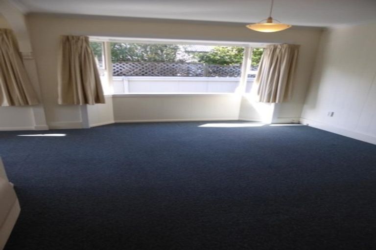 Photo of property in 223 Centaurus Road, Saint Martins, Christchurch, 8022