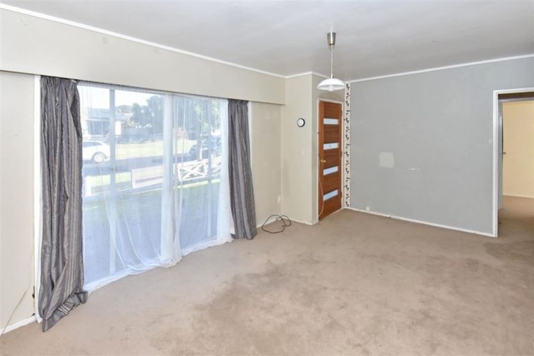 Photo of property in 1/29 Lane Road, Weymouth, Auckland, 2103
