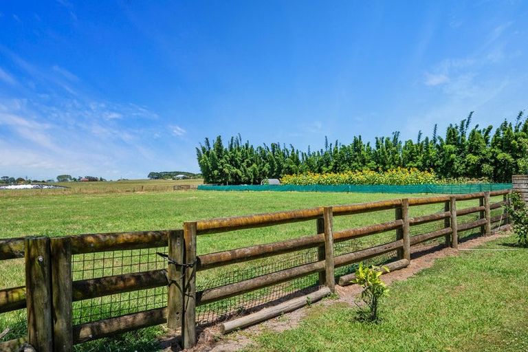 Photo of property in 2179 State Highway 16, Helensville, 0875