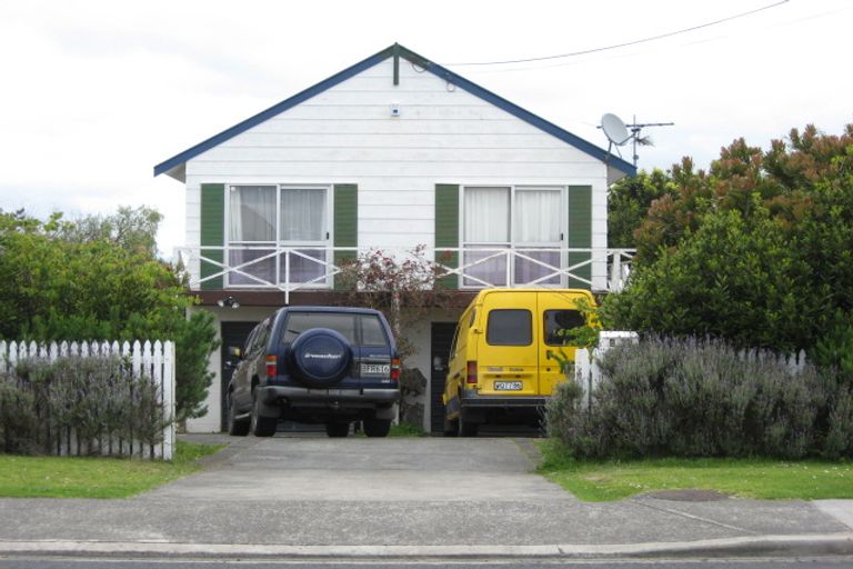 Photo of property in 1387 Whangaparaoa Road, Army Bay, Whangaparaoa, 0930