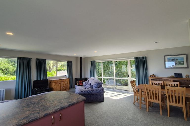 Photo of property in 19 Seaview Lane, Wainui, French Farm, 7582