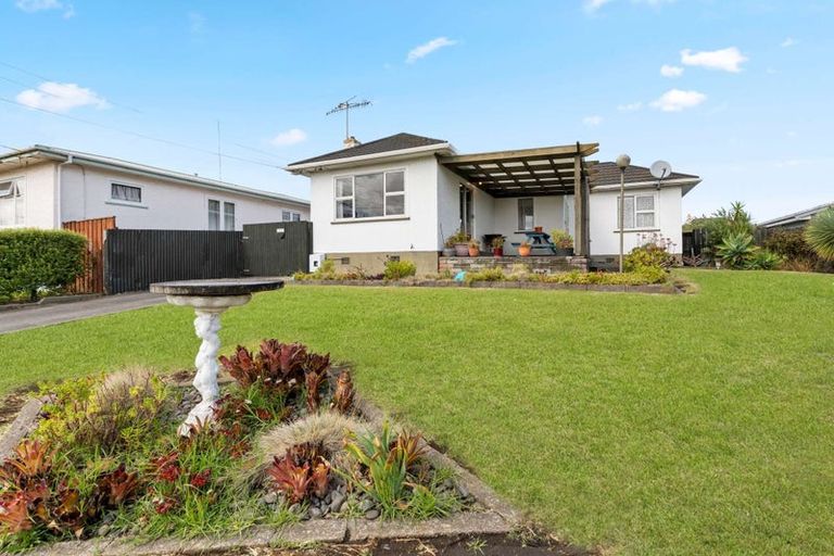 Photo of property in 83 Puriri Street, Gonville, Whanganui, 4501