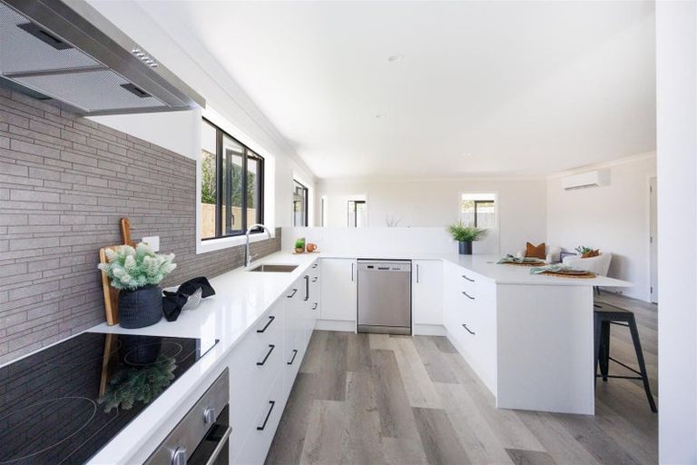 Photo of property in 166b Bridge Street, Bulls, 4818