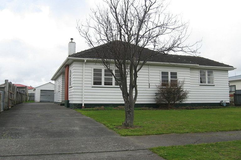 Photo of property in 18 Montgomery Street, Feilding, 4702