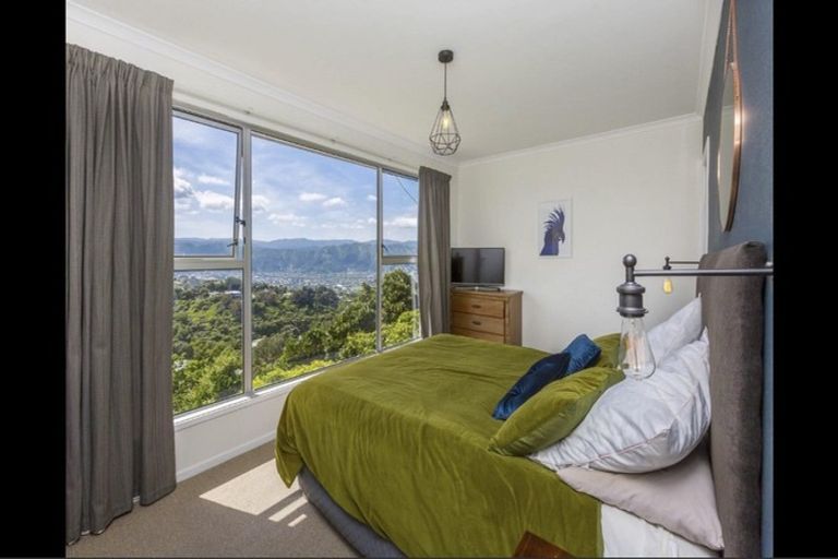 Photo of property in 4f Banksia Grove, Maungaraki, Lower Hutt, 5010